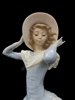 Фарфоровая статуэтка девушки "Spring breeze", Lladro